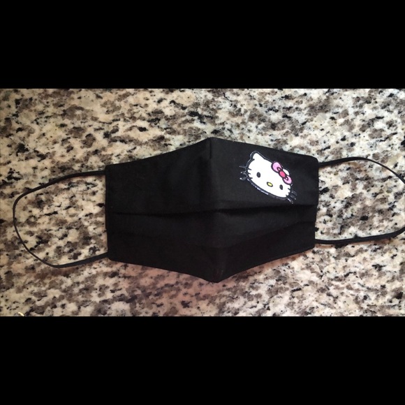 Black Hello Kitty Cloth Face Mask w/ Filter - Picture 2 of 3